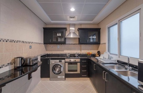Al Barsha 1 Apartment | Deluxe 1-Bedroom Apartment Near Mall Of Emirates