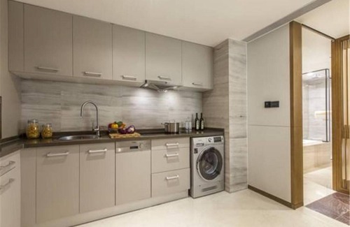 South Chaoyang Apartment | Deluxe 1 Bedroom Apartment at Chaoyang District Beijing