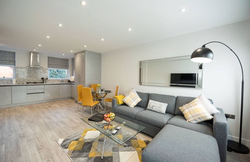 Reading Apartment | Deluxe 2-Bed, 2-Bath 1st Floor Apartment by KSA