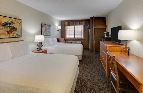 Quincy Hotel | Deluxe 2 Double, Stoney Creek Quincy, 2 Pools, Free Parking | 4 Units