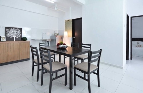Ayer Keroh Apartment | Deluxe 3BR Cozy Stay @ The Heights