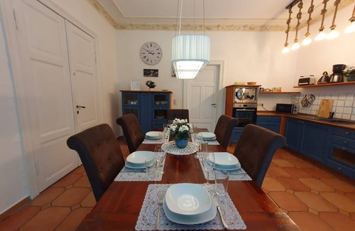 Gehlsdorf Apartment | Deluxe Apartment - Hochparterre - Deluxe Apartment - Deutsche Villa - Hochparterre