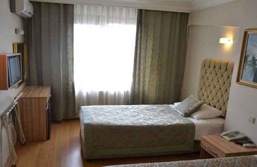 Aksaray Apartment | Deluxe Double Room in Laleli ( Rental 8286135 )