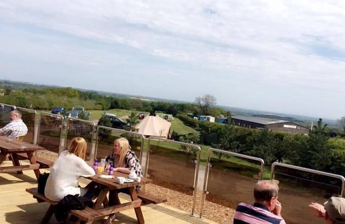 Frodsham Ski Chalet | Deluxe Glamping Pod with Hot Tub in Frodsham