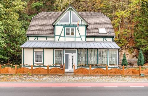 Brilon House | Deluxe Holiday Home in Brilon-Wald near Ski Area