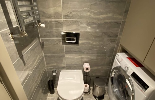 Mahmutbey Apartment | Deluxe Modern Studio - near Mall of Istanbul
