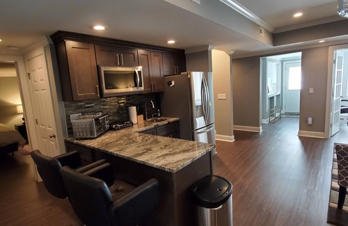 North Raleigh House | Deluxe! New Basement Loft, Ready for Families with Private Office Space for Work