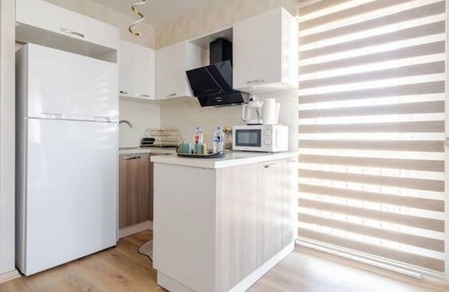 Esenyurt Apartment | Deluxe One bedroom Suite 2 A/C Wifi Parking MAI21nn