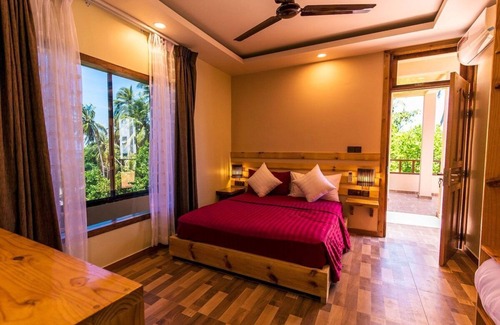 Dhangethi Bed & Breakfast | Deluxe room - Beachfront villa in Dhangethi (bnb)