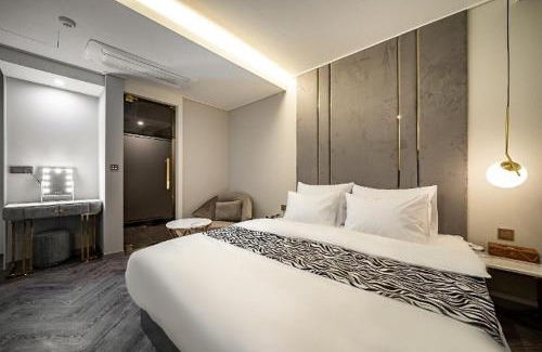Buk-gu Hotel | Denbasta Hotel