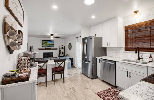 Lakewood House | Denver Haven|Yard Games|Close to City and Mountains|