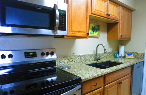 Downtown Denver Condo | DENVER SUITE CENTRAL LOCATION, BREATHTAKING VIEWS, GREAT AMENITIES, FREE PARKING