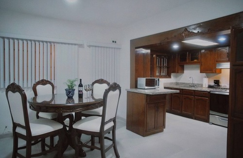 Zona Centro Apartment | Departamento Completo en el Centro Historico de la Ciudad