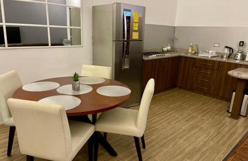 San Blas Apartment | Departamento en el centro de Cuenca, vista increíble de la catedral