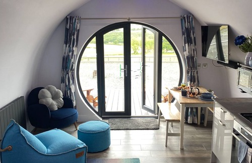 Consett Cottage | Derecroft Glamping Luxury Lodgepods with Jacuzzi Hot Tub