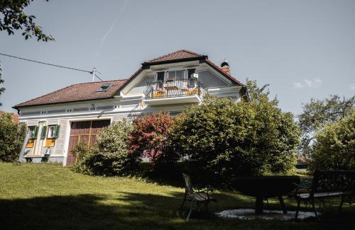 Litzelsdorf House | derHofRat