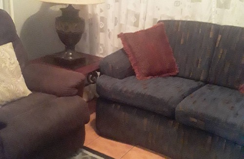 Piarco Bed & Breakfast | Derick's Inn