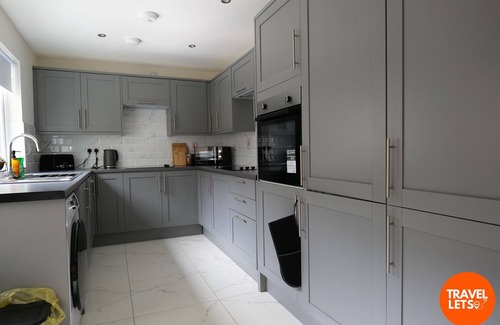 Londonderry Apartment | Derry City, Northern Ireland - Waterside Rooms (Room 1)