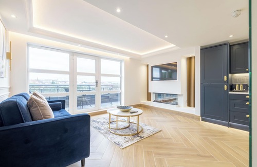 Londonderry Apartment | Derry City, Northern Ireland - Rivieré Lux