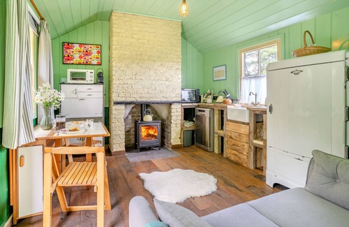 Lampeter House | Derry Ormond Halt - One Bedroom House, Sleeps 2