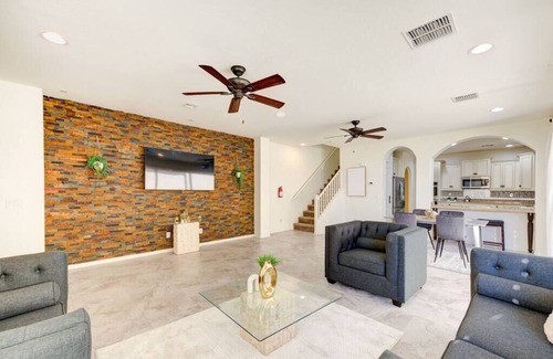 Las Sendas House | Desert Creek Oasis In Mesa's Prime Red Mountain