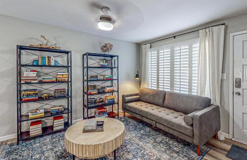 South Scottsdale Apartment | Desert Dream Escape