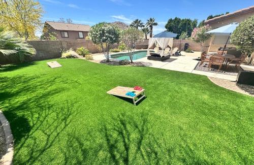 Signal Heights House | Desert Oasis 4BD 3BA, Lux Resort Pool in Mesa, AZ