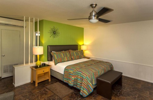 Tahquitz River Estates Hotel | Desert Riviera Hotel