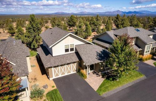 Redmond House | Desert Sky Daydream · Eagle Crest Golf Resort Serene 3BR Home