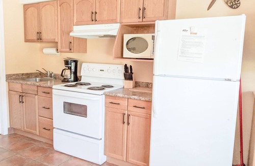 Okanagan-Similkameen Condo | Desert Surfside Waterfront Accommodations