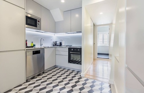 Santo Estevao Apartment | Design Apartment in Typical Alfama