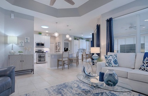 Virginia Trace House | Designer 3 bedroom high-end home with walking distance to Lake Sumter Landing
