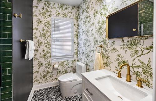 Atlantic City House | Designer 5BR 3BA Home Near AC Boardwalk & Casinos