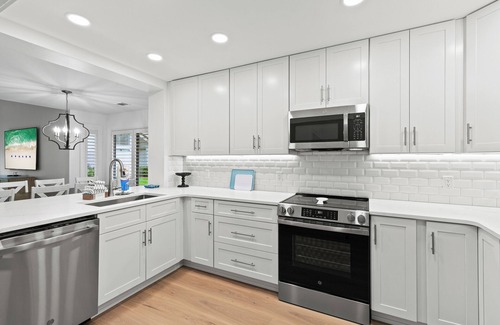 Sandestin Condo | Designer Full Remodel Beach Villa! 6 Seat Golf Cart, Beach, Nearby Pool+Grill
