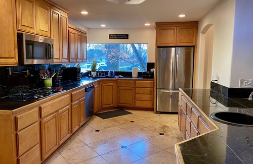 Chico House | Designer Home Nestled In Redwood Trees W/Fenced Backyard near Bidwell Park