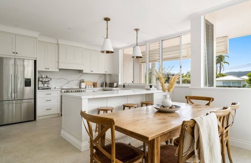 Palm Beach House | Designer Retreat Meets Vibrant Beachside Living