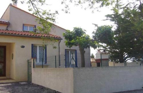 Trilla House | Desix