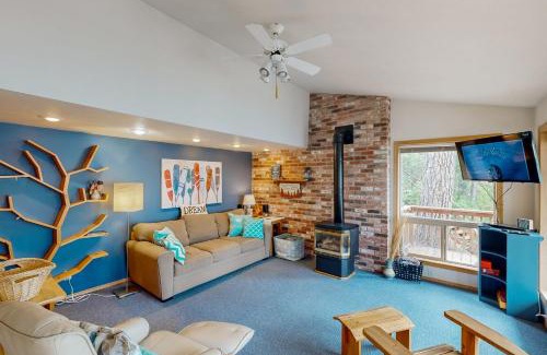 Loon Lake House | Destination Deer Lake