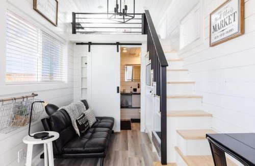 Apple Valley House | Destiny