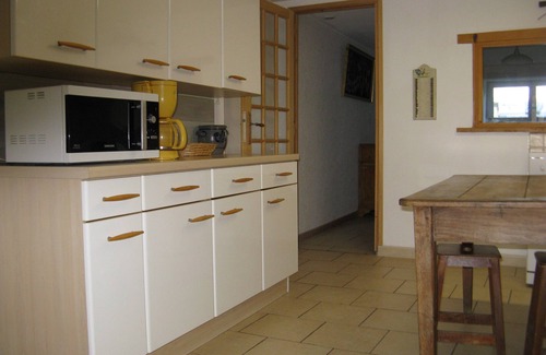 Sarrey Cottage | Detached 3-star house in a village with shops