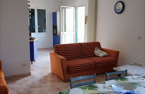 Vallecrosia House | Detached Casa Roque Sea View + parking included for families, couples, friends