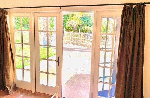 Covenant Cottage | Detached casita in gated property. Family and pet friendly.