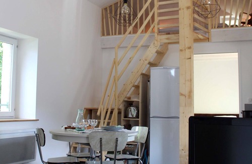 Chatel-sur-Moselle House | Detached house 1 bedroom, 1 bathroom, large enclosed garden and terrace