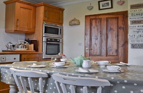 Leek Cottage | Detached Rural Cottage in Idyllic Location with 3 acre safe secure 6ft dog field