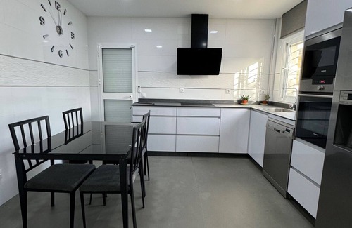Tomares Ski Chalet | Detached villa
