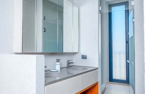 Yalı Villa | Detached Villa with Private Pool 5 min to the Beach and City Centre