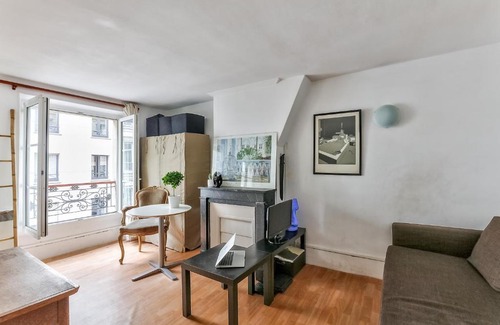 Epinettes Apartment | DETAILED HOUSEHOLD - Well furnished apartment