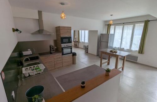 Boulay-les-Barres House | Deux gîtes charmants près d'Orléans avec jardin et parking privatif - FR-1-590-577