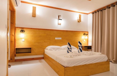 Mahibadhoo House | Dhamana Beach