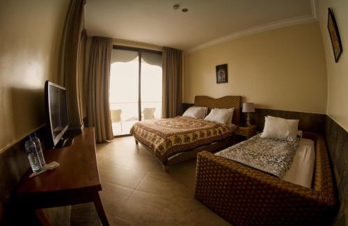 Montanita Hotel | Dharma Beach